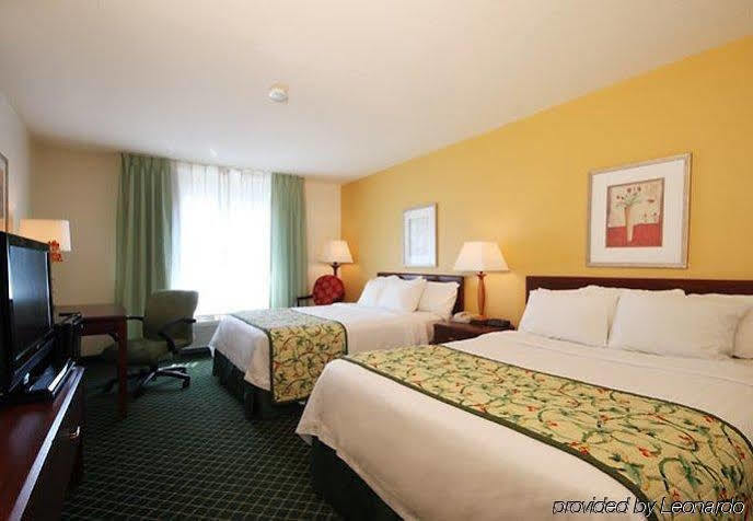 Wingate By Wyndham Uniontown Hotel Exterior photo